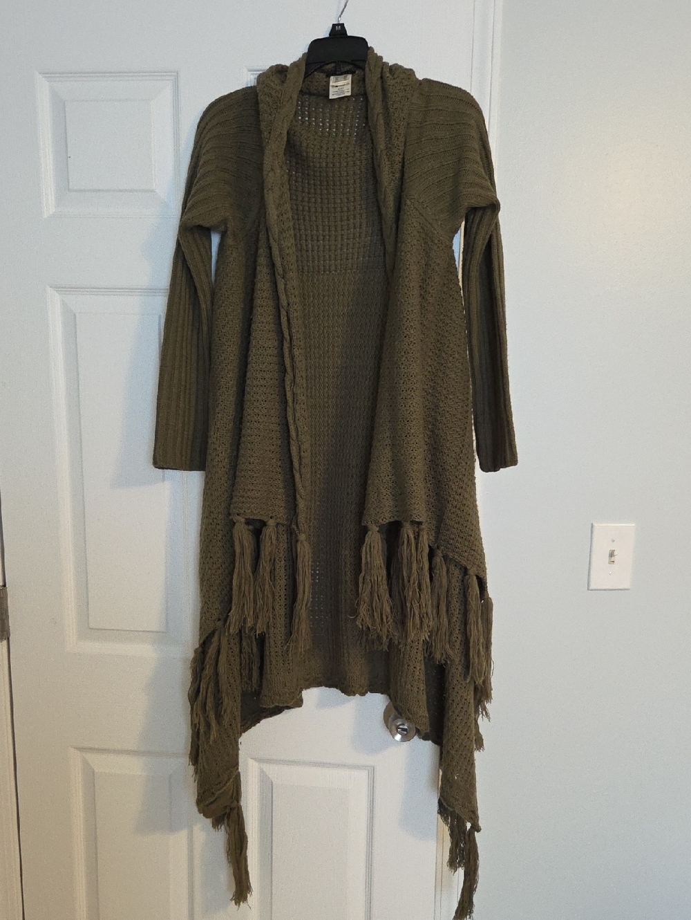 VENUS Olive Green Open-Front Fringe Knit Cardigan